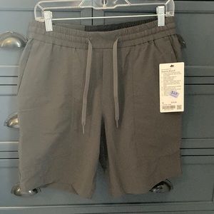 NWT Mens Bowline shorts